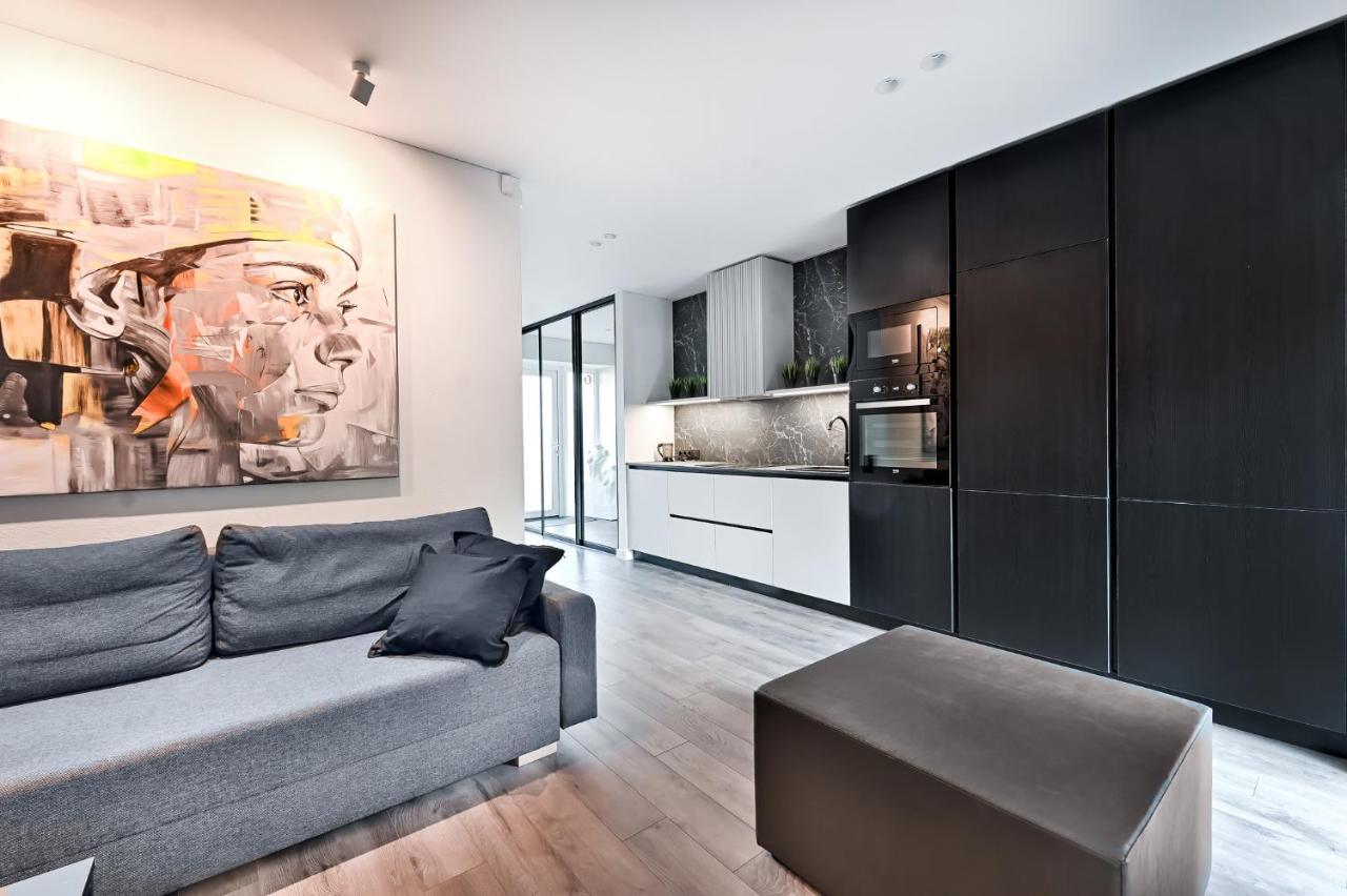 Jacuzzi Cinema Loft Apartment Kaunas Exterior photo